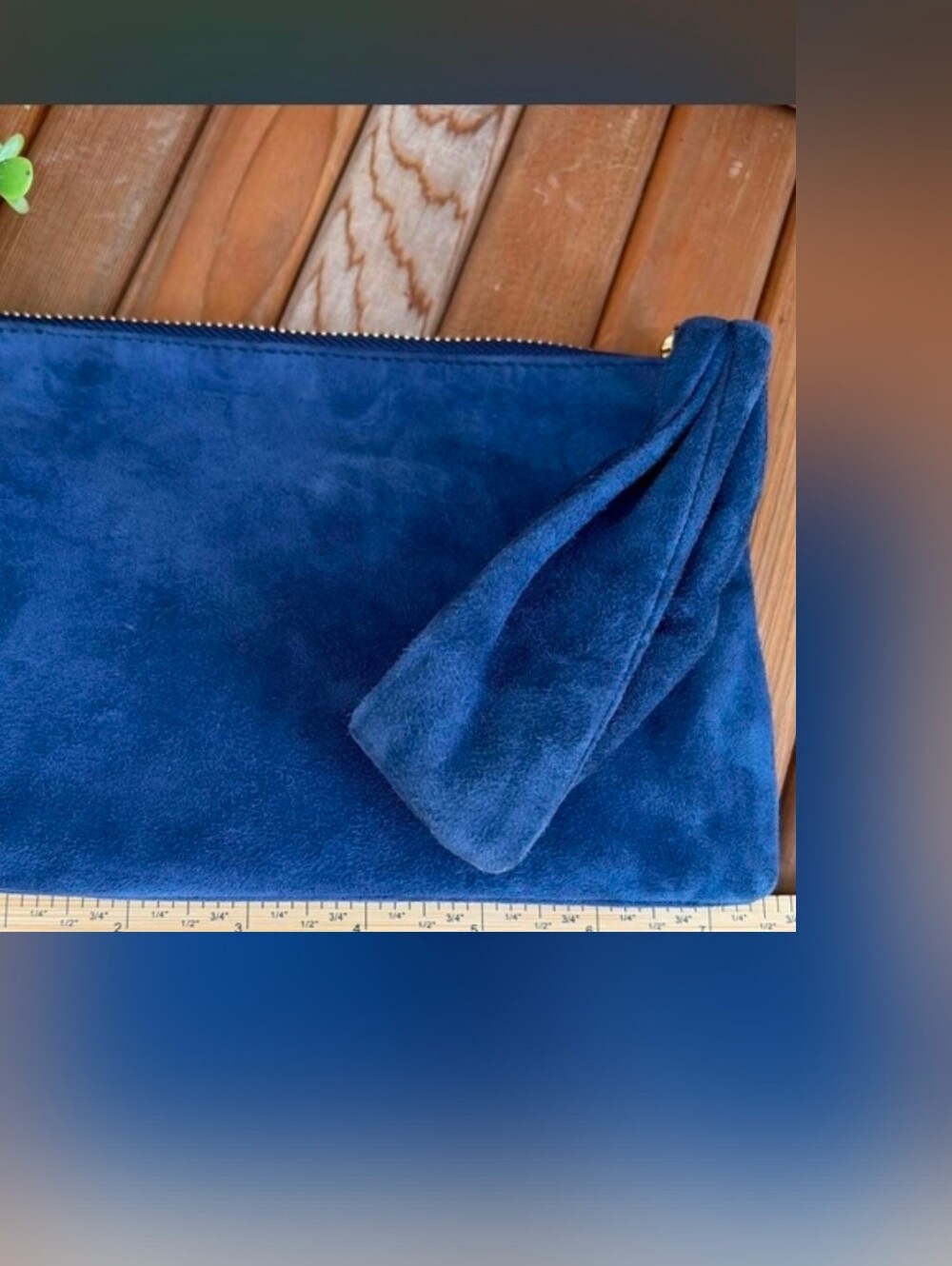 HENRI BENDEL NAVY SUEDE WRISTLET CLUTCH-NWT❗️ - Picture 5 of 5